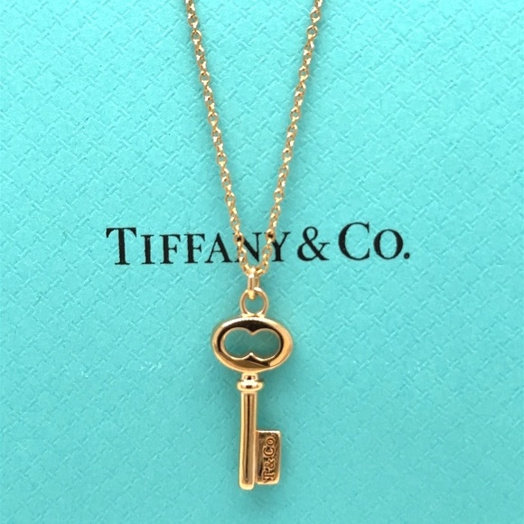 Tiffany & Co Mini Oval Key Pendant - Picture 7 of 10